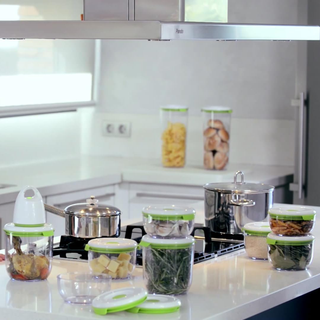 FOSA Vacuum Food Storage Deluxe Set – Pump + 10 Containers