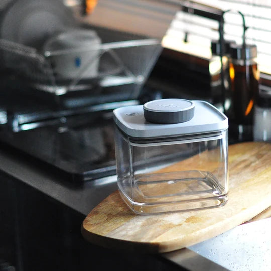 ANKOMN Turn-N-Seal Vacuum Storage Canister 1.5L – Crystal Clear